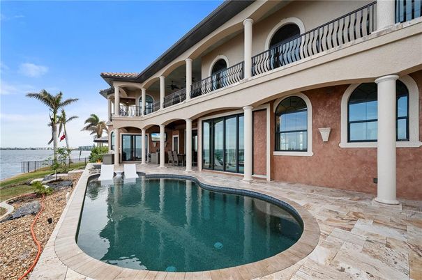 Exterior, Pool, Water