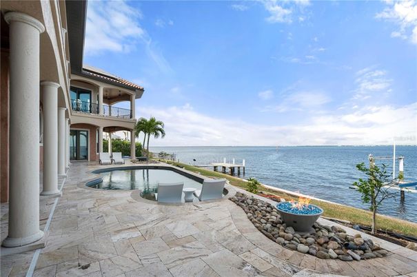 Exterior, Lake, Pool, Water