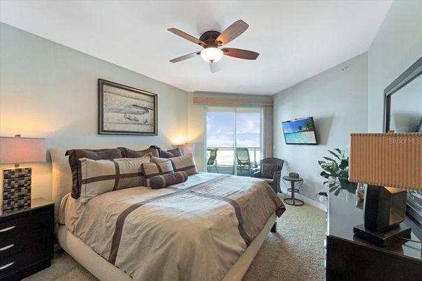 Bedroom, Interior, Water