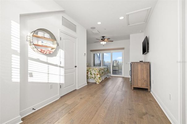 Interior, Recessed Lighting, Wood Texture Flooring