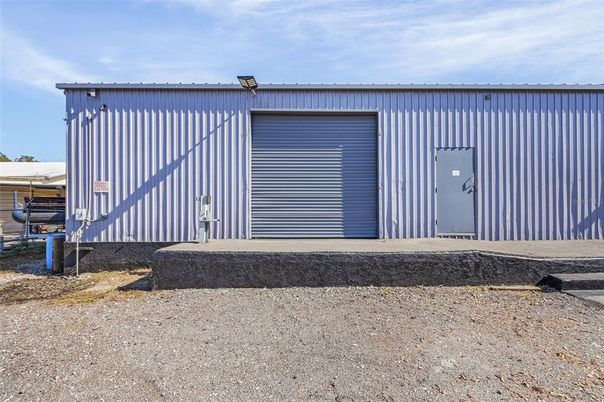 Detached Garage, Exterior