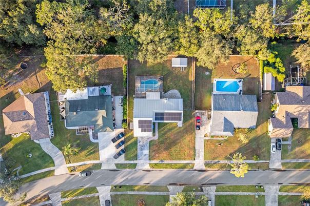 Exterior, Drone