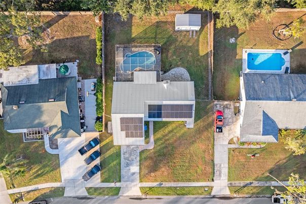 Exterior, Drone