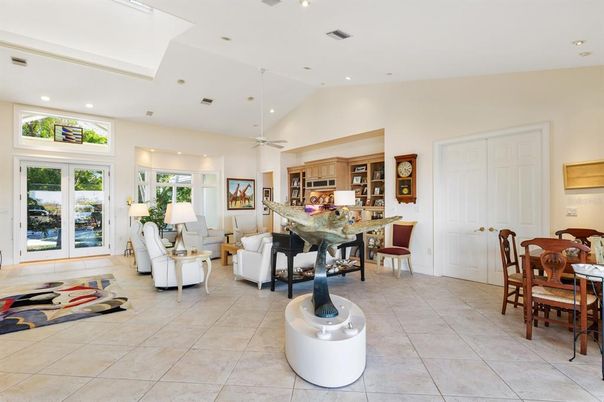 Dining room, Interior, Living room, Recessed Lighting