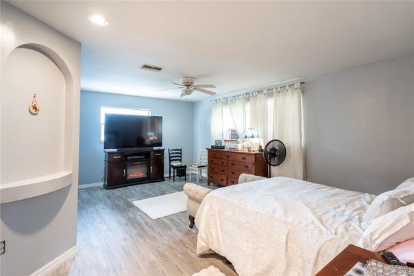 Bedroom, Interior, Recessed Lighting, Wood Texture Flooring