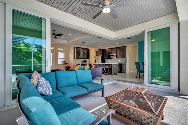 Interior, Kitchen, Living room, Recessed Lighting, Stainless Steel Appliances