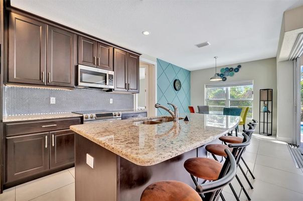 Dining room, Interior, Kitchen, Pendant Lights, Recessed Lighting, Stainless Steel Appliances