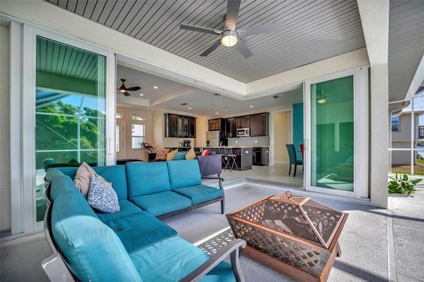 Interior, Kitchen, Living room, Recessed Lighting, Stainless Steel Appliances