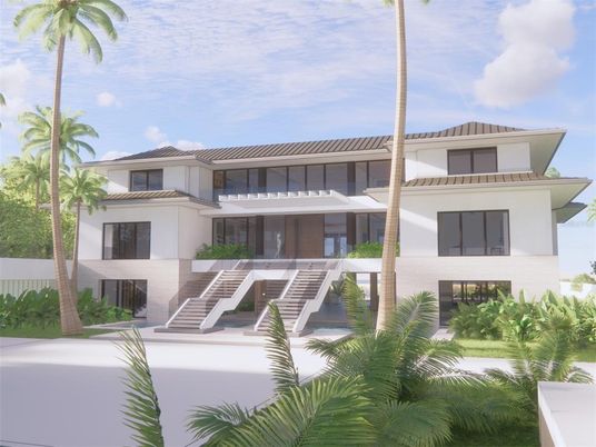 Exterior, Facade, Mediterranean