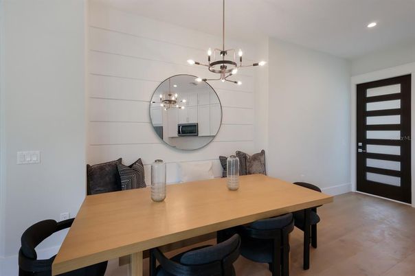 Dining room, Interior, Pendant Lights, Recessed Lighting