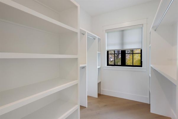 Interior, Walk-in Closets, Wood Texture Flooring