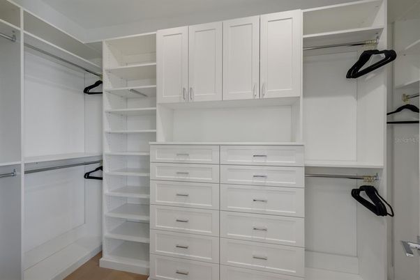 Interior, Walk-in Closets, Wood Texture Flooring