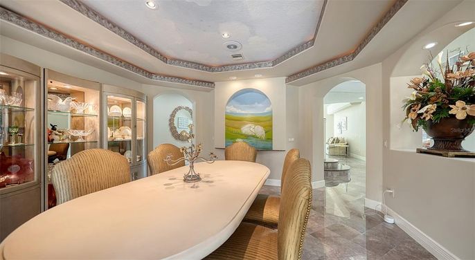 Dining room, Interior, Recessed Lighting
