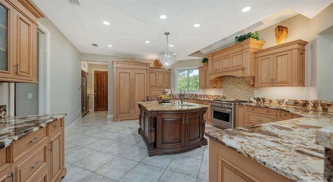 Chandelier, Interior, Kitchen, Recessed Lighting, Stainless Steel Appliances