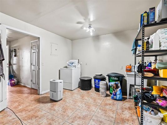 Interior, Washer
