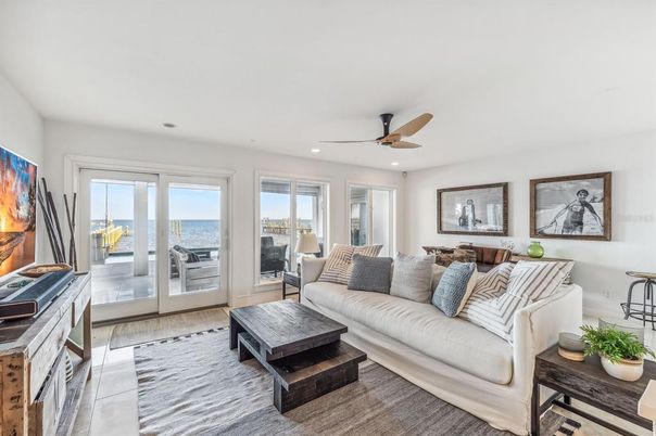 Interior, Living room, Recessed Lighting, Water