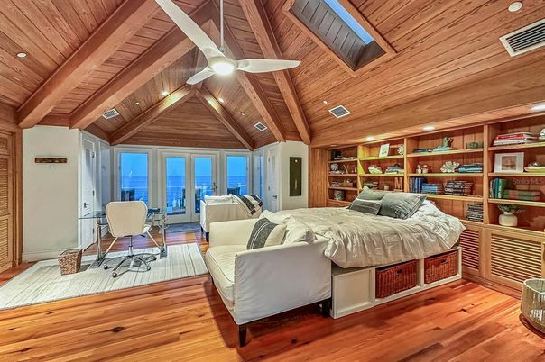 Bedroom, Home Office, Interior, Living room, Recessed Lighting, Wooden Beams, Wooden Ceilings, Wood Texture Flooring