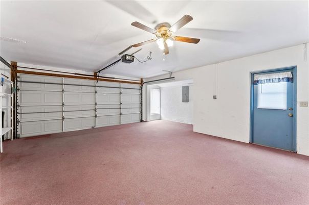Garage, Interior