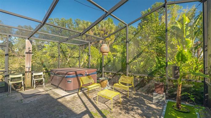 Glass Ceilings, Hot Tub, Interior, Sun Room