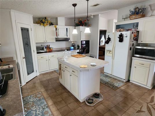 Interior, Kitchen, Pendant Lights