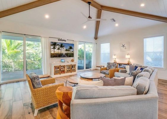 Interior, Living room, Recessed Lighting, Wooden Beams, Wood Texture Flooring