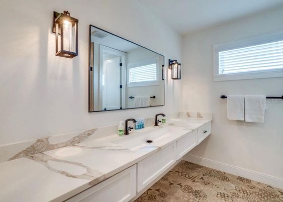 Bathroom, Dual Sink Vanities, Interior