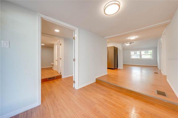 Empty room, Interior, Recessed Lighting, Wood Texture Flooring