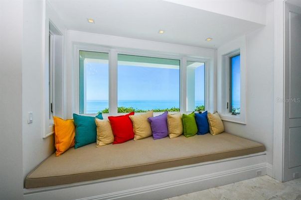 Interior, Recessed Lighting, Water