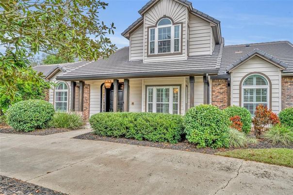 Exterior, Facade, Brick Facade, Ranch