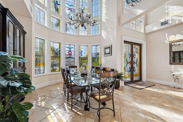 Chandelier, Dining room, Interior