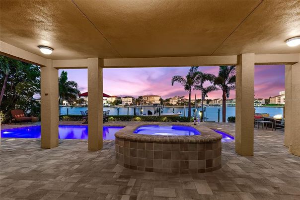 Exterior, Pool, Water
