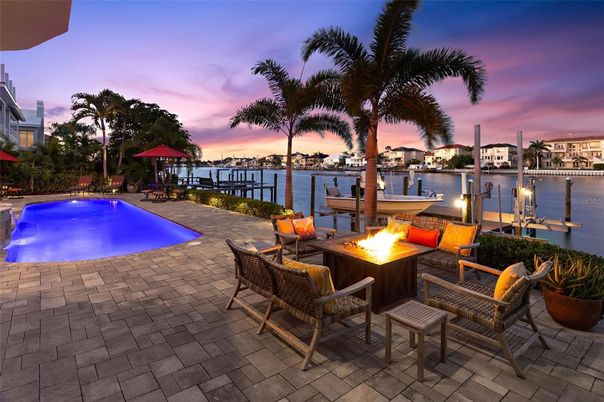 Exterior, Lake, Pool, Water