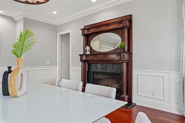 Dining room, Fireplace, Interior, Recessed Lighting, Wood Texture Flooring