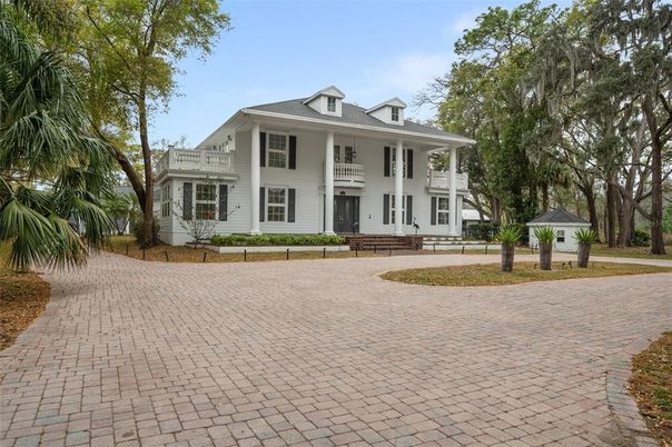 Backyard, Exterior, Facade, Georgian