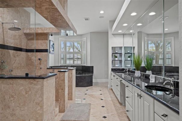 Bathroom, Dual Sink Vanities, Interior, Recessed Lighting