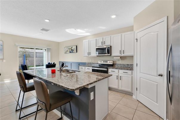 Dining room, Interior, Kitchen, Recessed Lighting, Stainless Steel Appliances