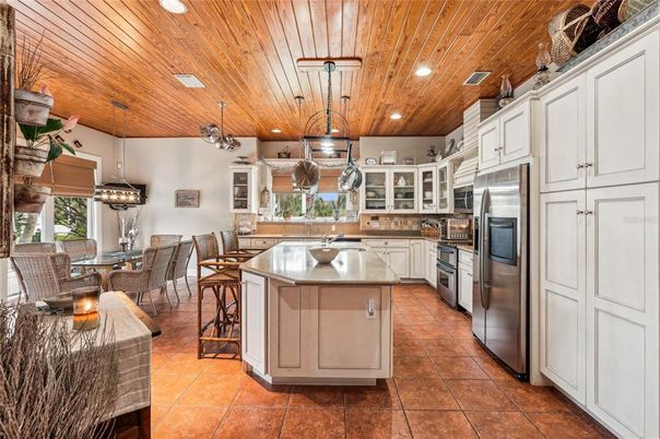 Dining room, Interior, Kitchen, Pendant Lights, Recessed Lighting, Stainless Steel Appliances, Wooden Ceilings