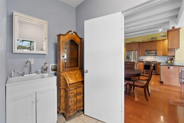 Dining room, Interior, Kitchen, Stainless Steel Appliances, Wood Texture Flooring