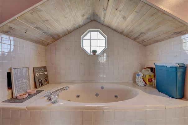 Bathroom, Interior, Wooden Ceilings, Wooden Walls