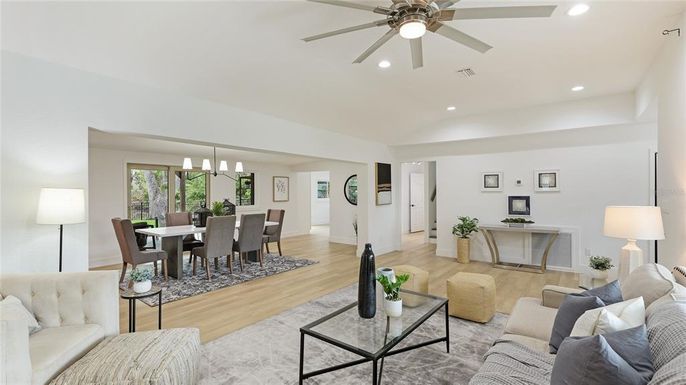 Chandelier, Dining room, Interior, Living room, Recessed Lighting, Wood Texture Flooring