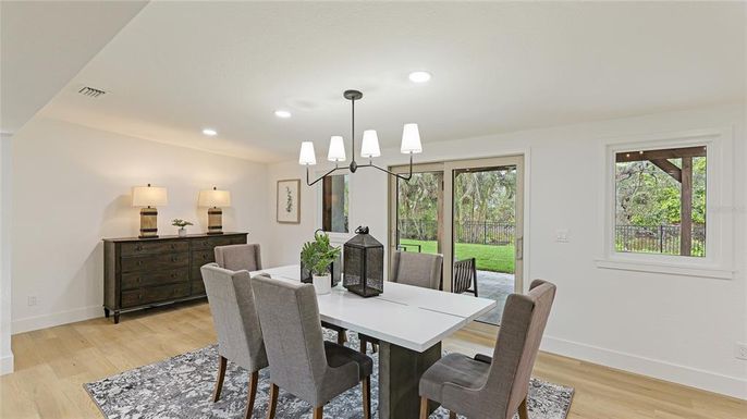 Chandelier, Dining room, Interior, Pendant Lights, Recessed Lighting, Wood Texture Flooring