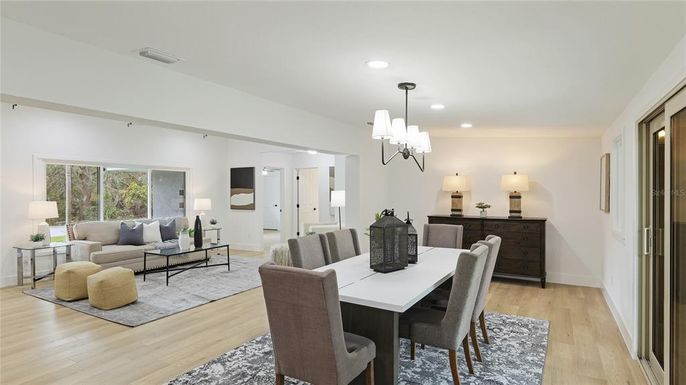 Chandelier, Dining room, Interior, Living room, Pendant Lights, Recessed Lighting, Wood Texture Flooring