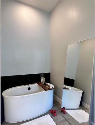 Bathroom, Free Standing Baths, Interior