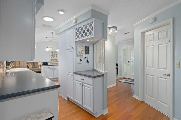 Interior, Kitchen, Pendant Lights, Wood Texture Flooring