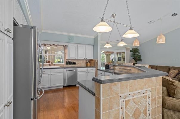 Interior, Kitchen, Pendant Lights, Wood Texture Flooring