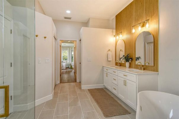 Bathroom, Dual Sink Vanities, Free Standing Baths, Glass Shower, Interior, Recessed Lighting