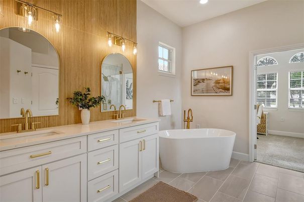 Bathroom, Dual Sink Vanities, Free Standing Baths, Interior, Recessed Lighting