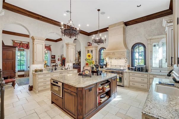 Chandelier, Interior, Kitchen, Pendant Lights, Recessed Lighting, Stainless Steel Appliances