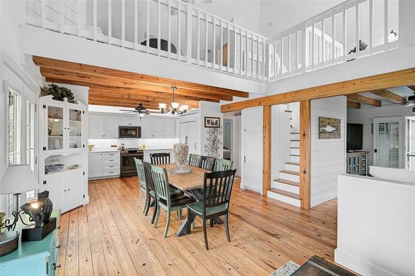 Chandelier, Dining room, Interior, Kitchen, Stainless Steel Appliances, Wooden Beams, Wood Texture Flooring