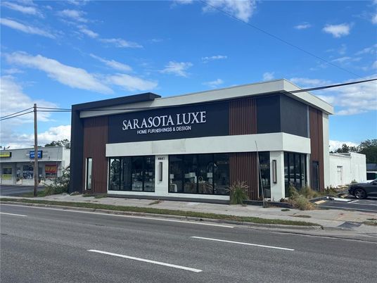 Exterior, Facade, None
